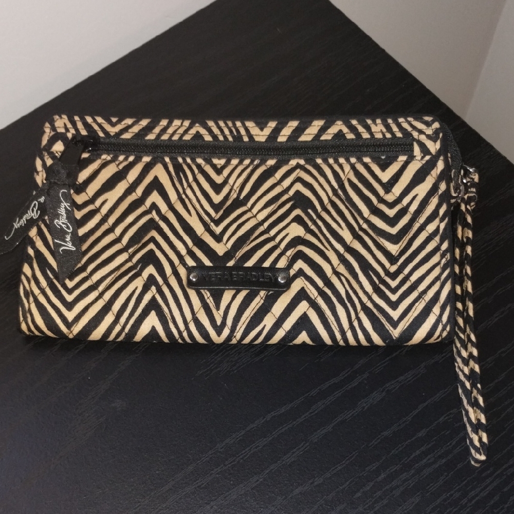 Vera Bradley Black and Tan Zigzag Wristlet